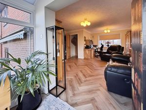 Lounge- click for photo gallery